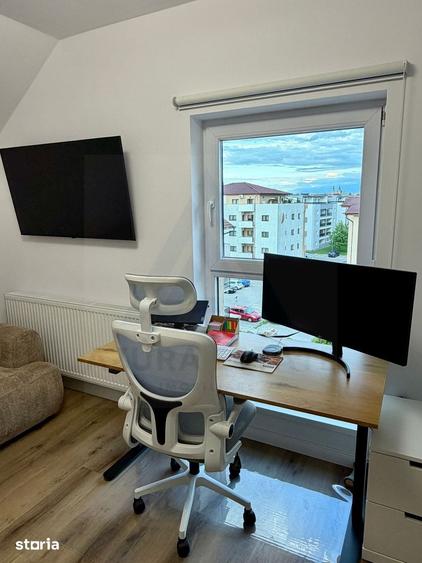 Apartament cu 4 camere decomandat în Turnișor