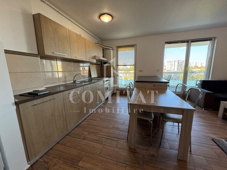 Apartament cu 3 camere semidecomandat, mobilat în Gheorgheni