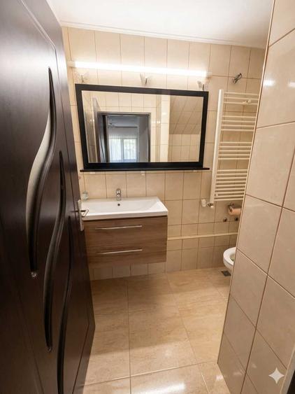 Casă cu 4 camere în Căzănești