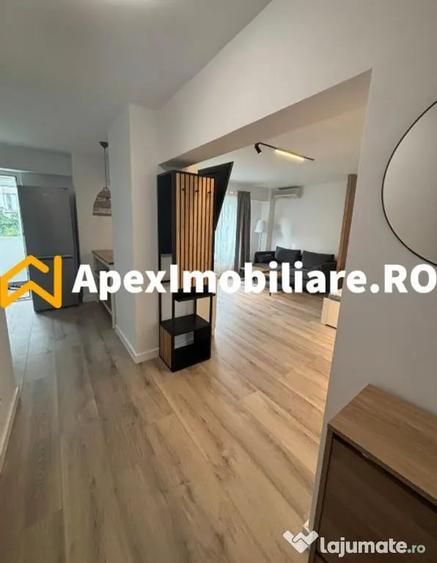Garsonieră decomandată în Decebal