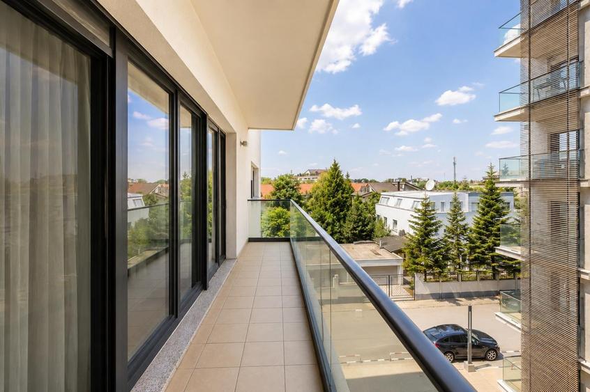 Apartament cu 3 camere decomandat, mobilat în Herăstrău