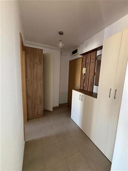 Apartament cu 2 camere decomandat în Aradului