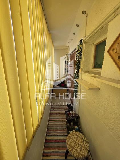 Apartament cu 3 camere decomandat în Central