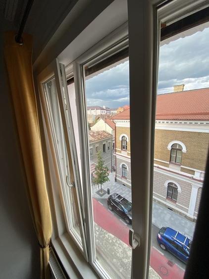 Apartament cu 3 camere decomandat în Dosu Bricii