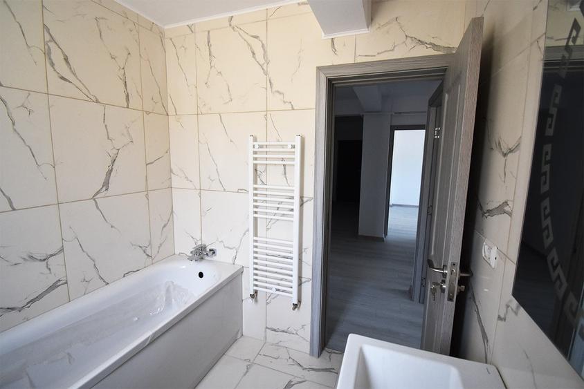 Apartament cu 2 camere decomandat în Bucium