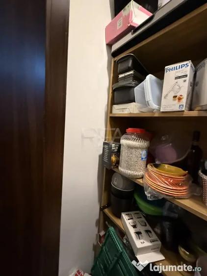 Apartament cu 3 camere decomandat în Drumul Taberei