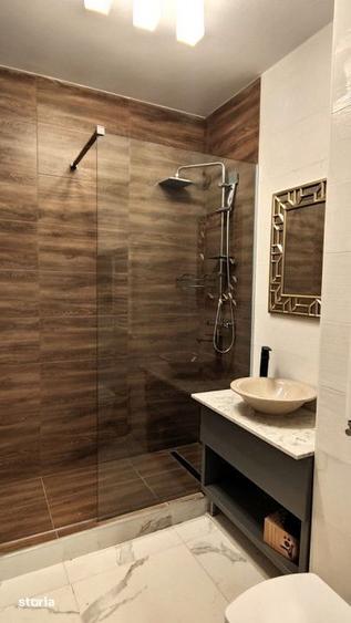 Apartament cu 3 camere decomandat, mobilat în Centrul Civic