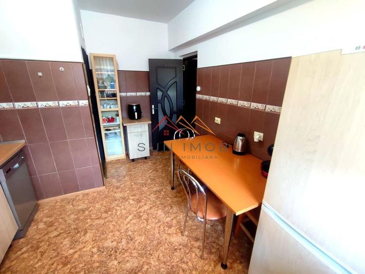 Casă individuală cu 3 camere cu Canalizare în Câmpinița