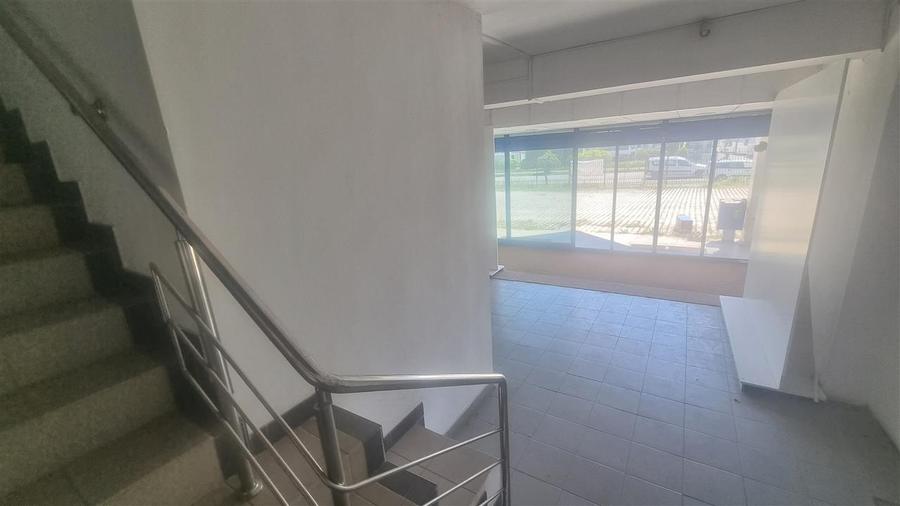 Spațiu comercial, de 1,400 mp, în Sud