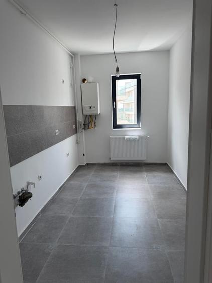 Apartament cu 4 camere decomandat în Unirii