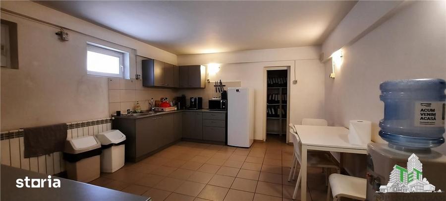 Spațiu comercial, de 320 mp, în Grivița