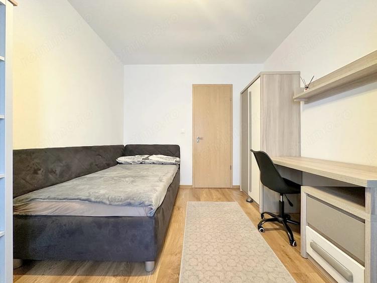 Apartament cu 3 camere decomandat în Torontalului
