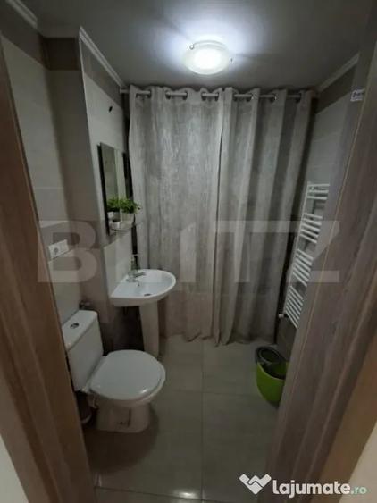 Spațiu comercial, de 83 mp, în Central