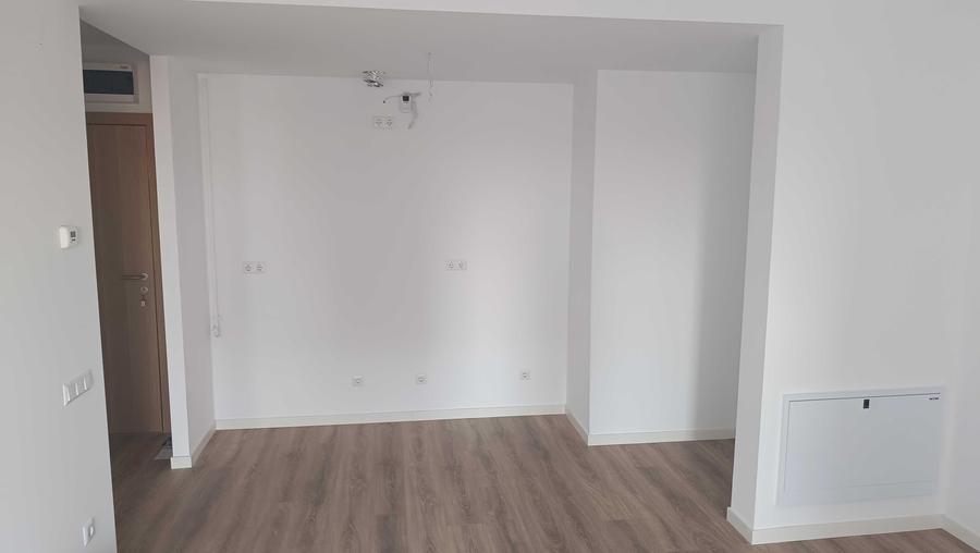 Apartament cu 2 camere decomandat în Costin Georgian