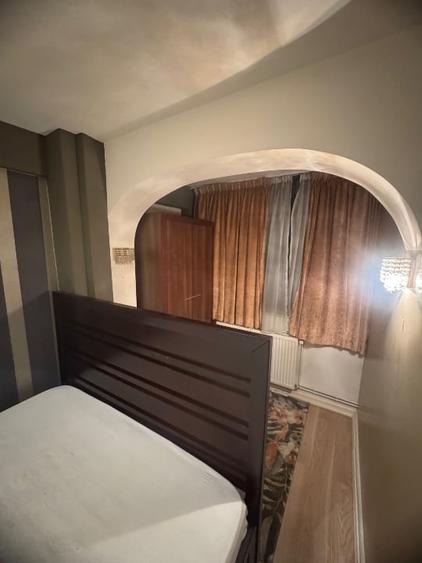 Apartament cu 3 camere decomandat, mobilat în Ultracentral