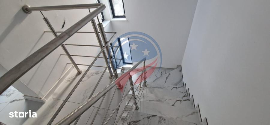 Casă cu 4 camere cu Teren 373 Mp în Central