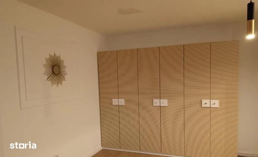 Apartament cu 3 camere în Central — fotografia 1