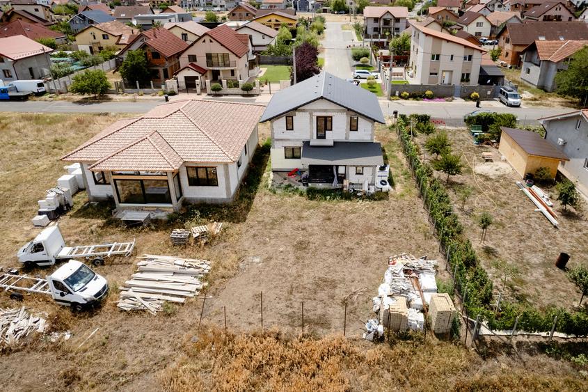 Casă individuală cu 5 camere cu Teren 502 Mp în Vladimirescu