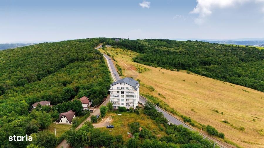 Apartament cu 4 camere decomandat în Breazu