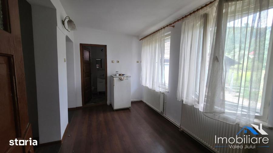 Casa - Vulcan, aproape de ora?, Str. Teodora Lucaciu, suprafata 130mp - 13