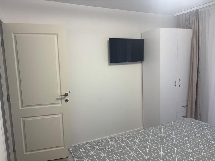 Apartament cu 2 camere decomandat în Petros