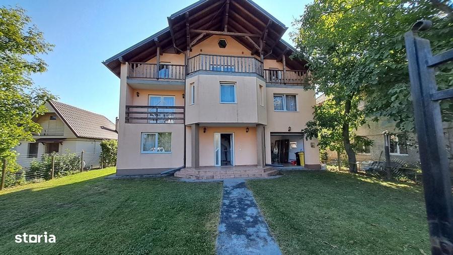 Casă cu 4 camere în Săcălășeni