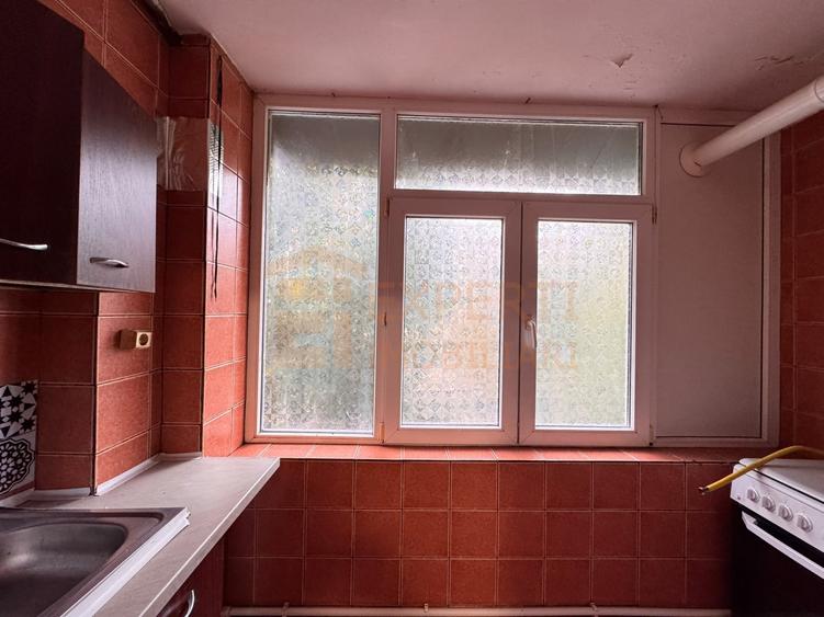 Apartament cu 2 camere decomandat în CET