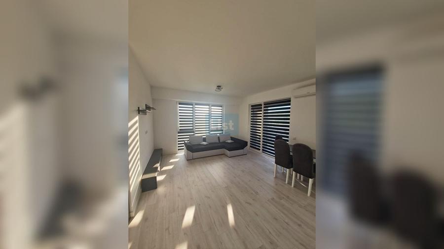 Apartament cu 4 camere decomandat în Centura