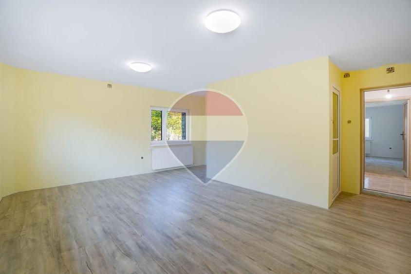 Hotel/Pensiune, de 377.5 mp, în Plaiul Foii
