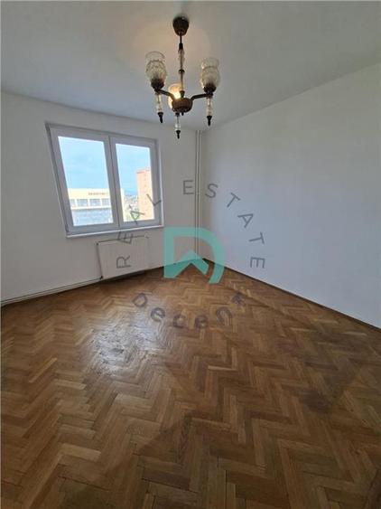 Apartament cu 3 camere circular în Astra