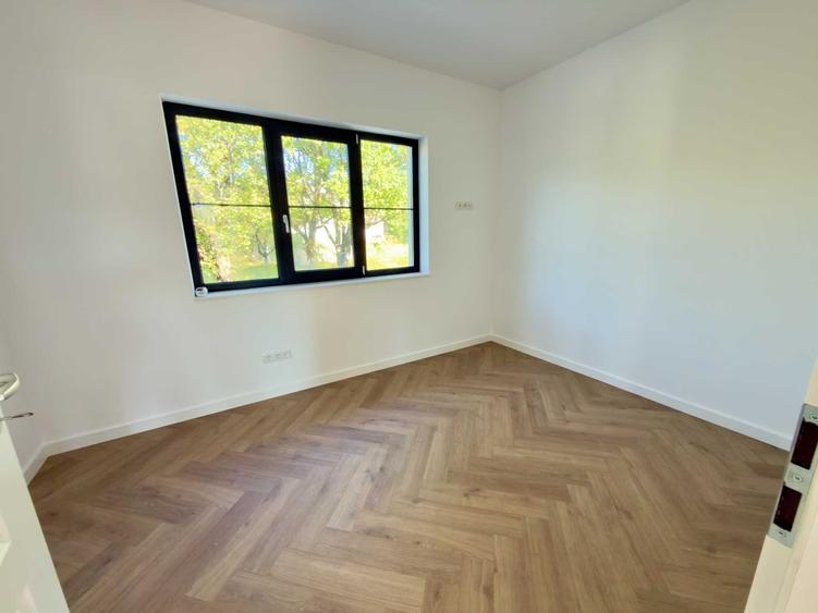 Casă cu 3 camere în Unirea