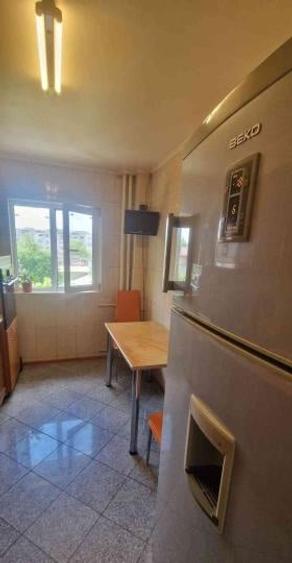 Apartament cu 2 camere in zona Titan Basarabia Etaj 2 - 13