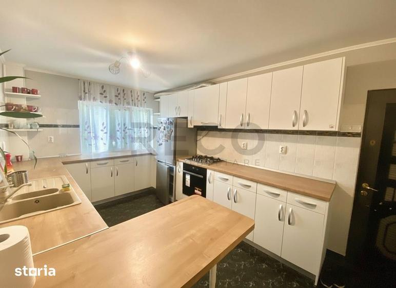 Apartament cu 3 camere decomandat în Orașul Nou