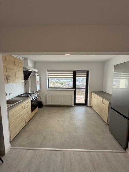 Apartament cu 2 camere semidecomandat în Dobroești