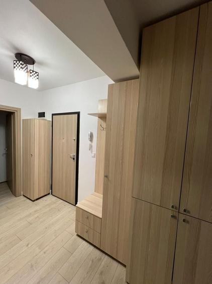 Apartament cu 2 camere, mobilat în Central