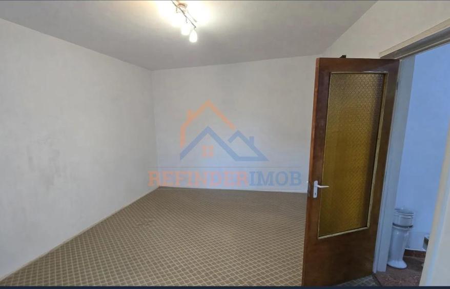 Apartament cu 2 camere decomandat în Rahova