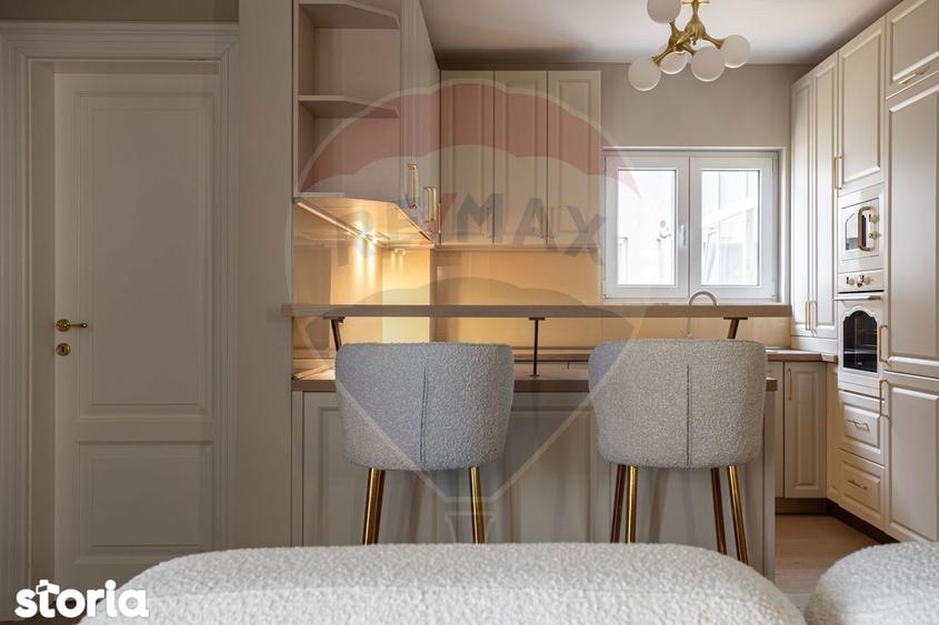 Apartament cu 3 camere, mobilat în Subcetate