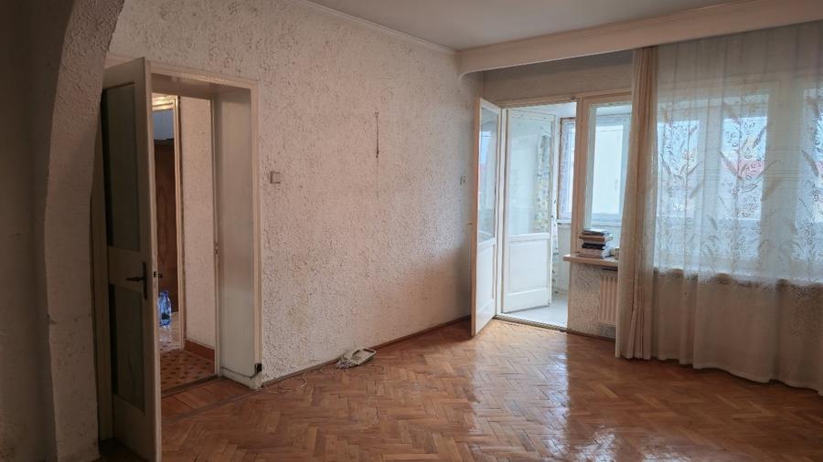 Apartament cu 2 camere decomandat, mobilat în Calea Plevnei