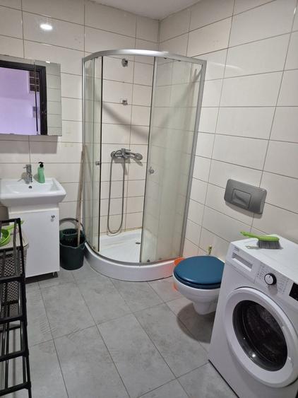 Apartament cu 2 camere semidecomandat în Ștefăneștii de Jos