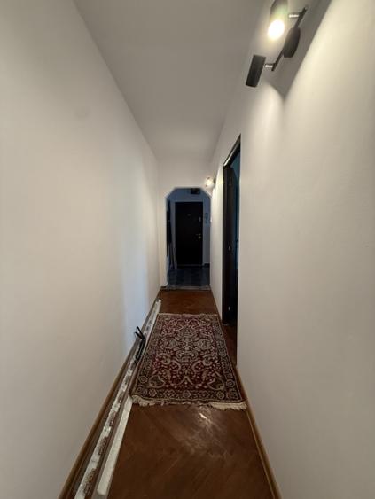 Apartament cu 2 camere decomandat, mobilat în Girocului