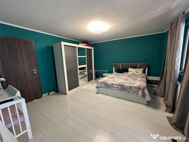 Casă cu 6 camere cu Teren 238 Mp în Central