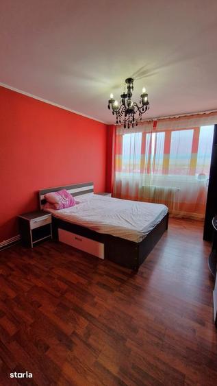 Apartament cu 2 camere decomandat în Piața Centrală