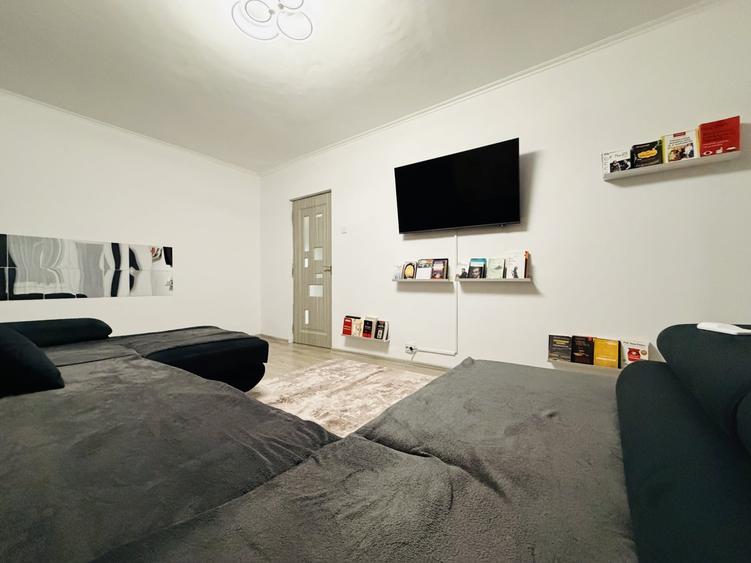 Apartament cu 3 camere decomandat, mobilat în Lipovei