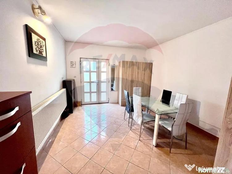Casă cu 7 camere cu Teren 541 Mp în Oncea