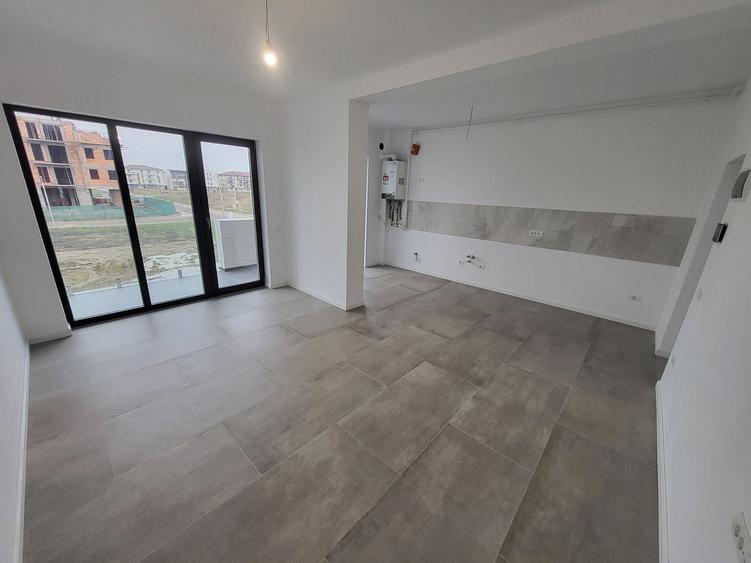 Apartament cu 2 camere semidecomandat în Giroc