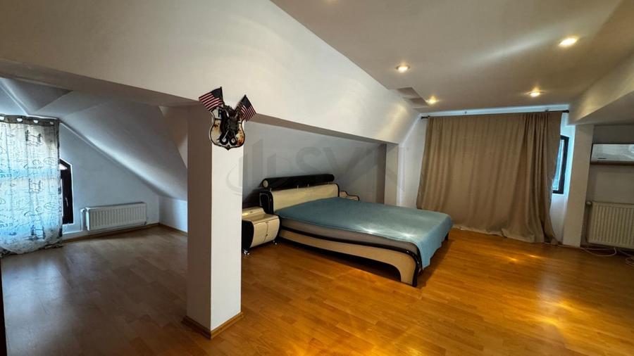 Casă individuală cu 7 camere cu Piscina în Balotești