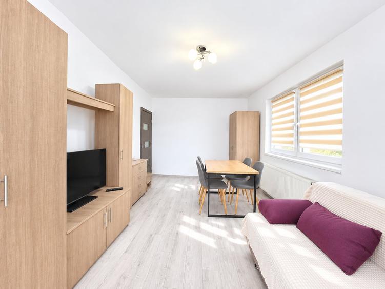 Apartament cu 2 camere decomandat, mobilat în Florești