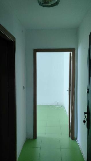 Inchiriez apartament nemobilat - 6