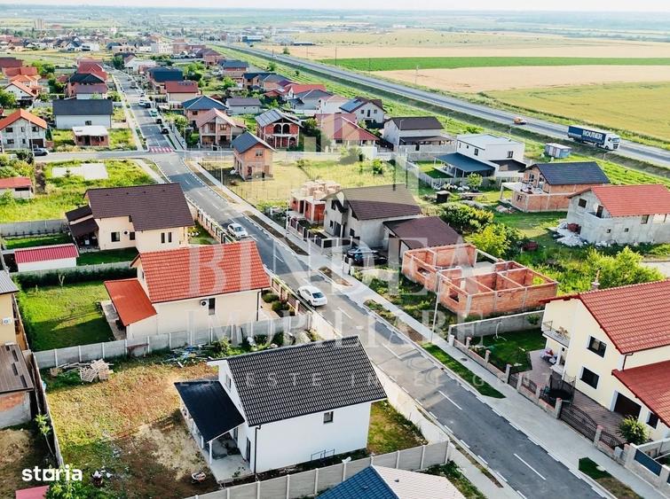 Casă cu 4 camere cu Teren 584 Mp în Giarmata