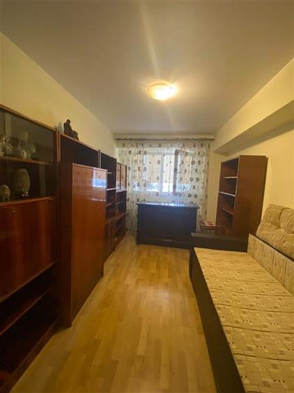 Apartament cu 3 camere decomandat, mobilat în Pantelimon